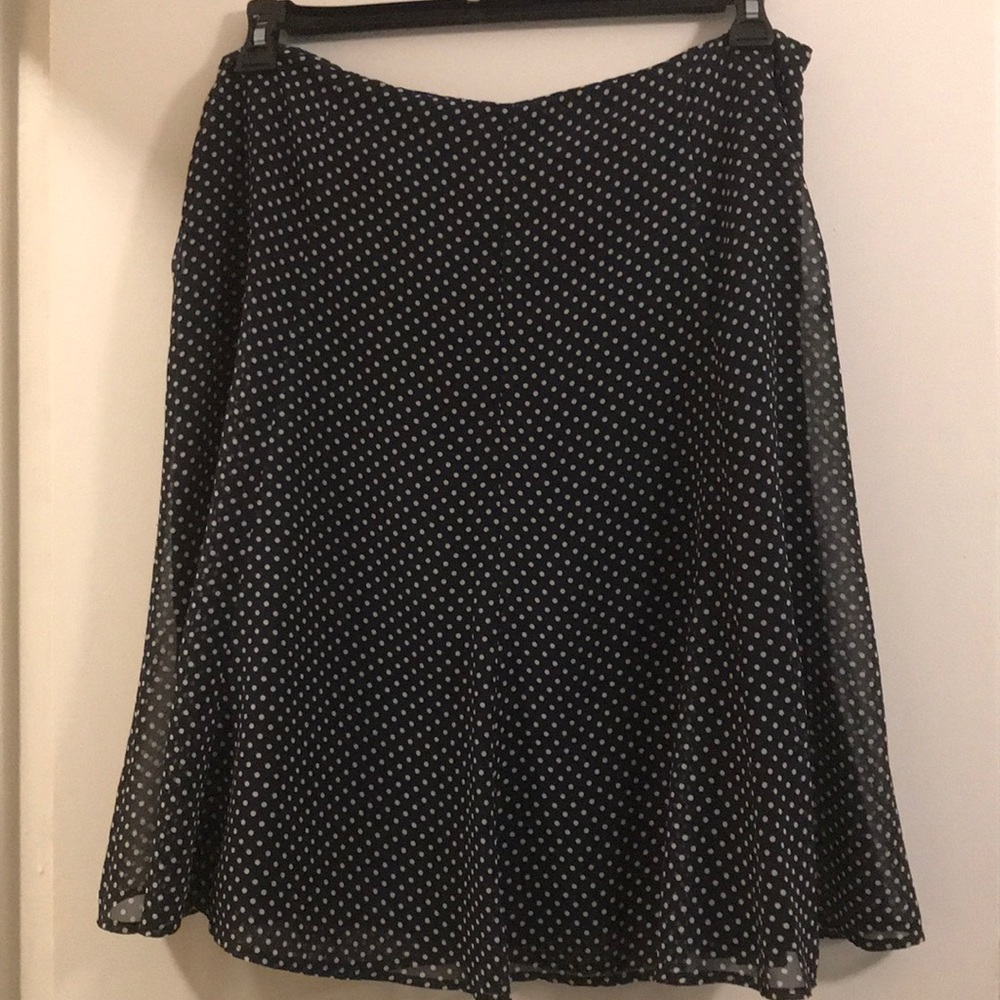 A cute black skirt